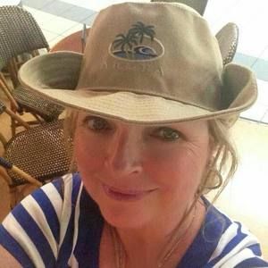 Meet your Posher, Valerie